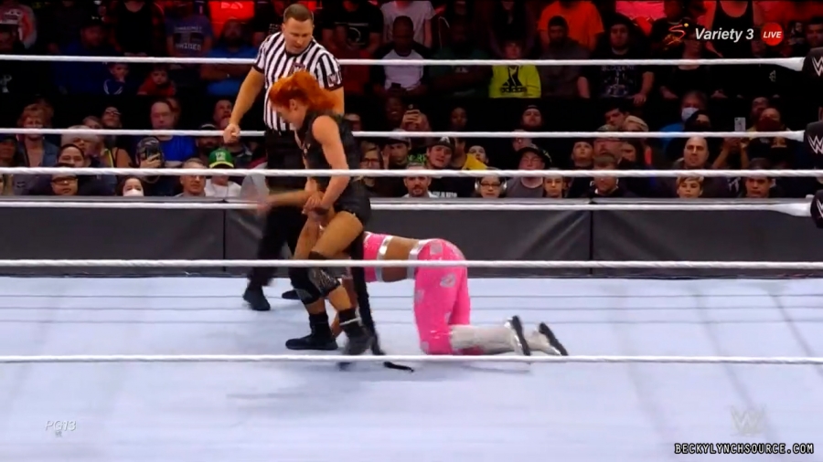 beckyraw20211101_00_15_30_15_Still1294.jpg