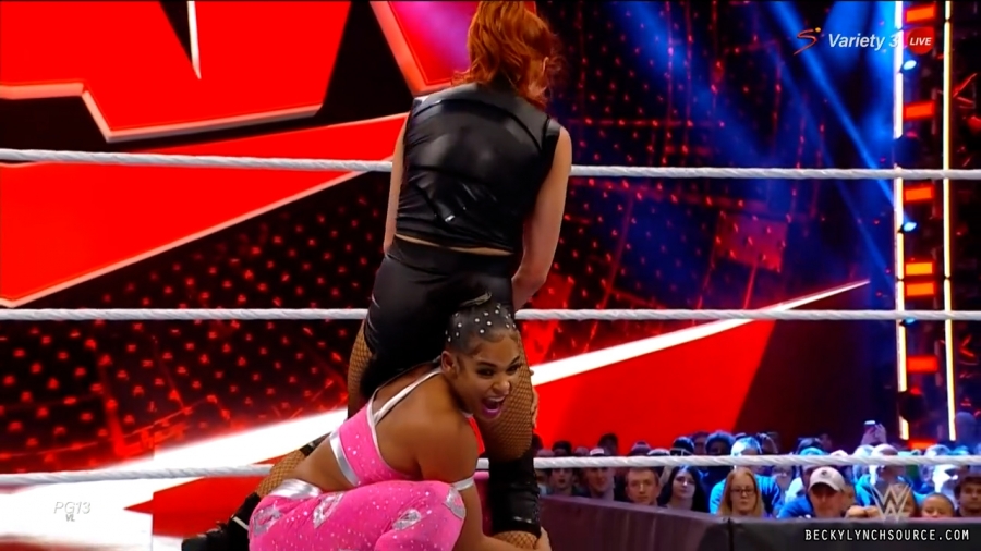 beckyraw20211101_00_15_44_15_Still1322.jpg