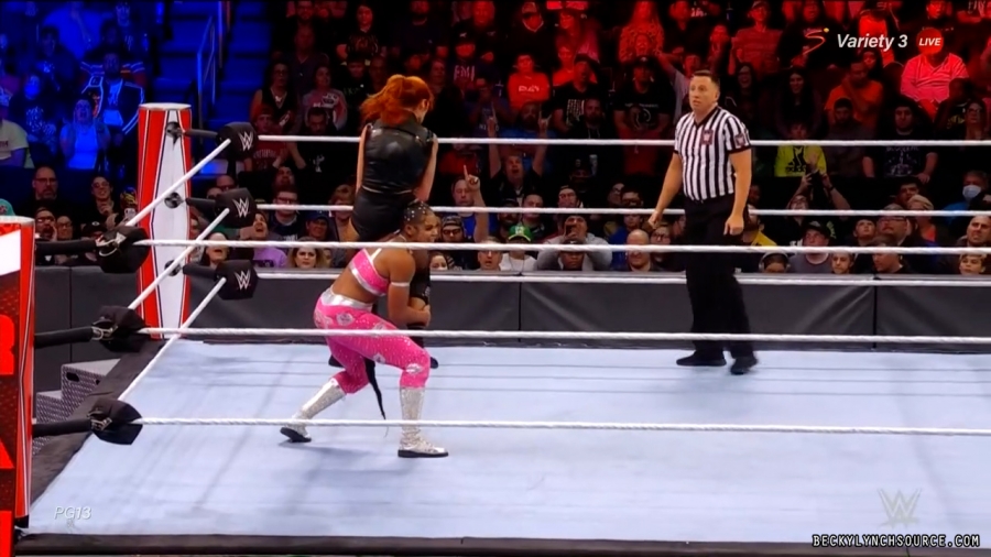 beckyraw20211101_00_15_48_00_Still1329.jpg