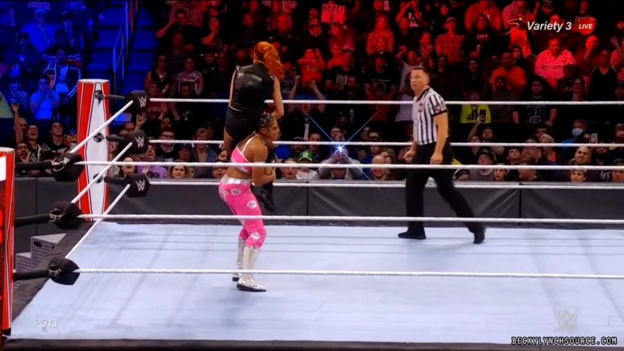 beckyraw20211101_00_15_49_15_Still1332.jpg