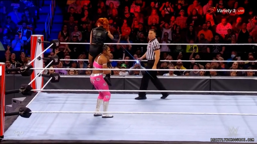 beckyraw20211101_00_15_50_00_Still1333.jpg