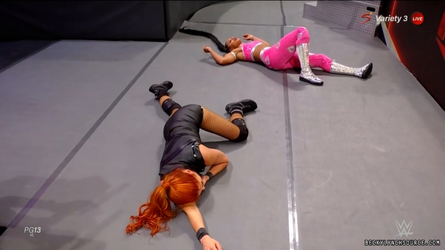 beckyraw20211101_00_15_57_15_Still1348.jpg