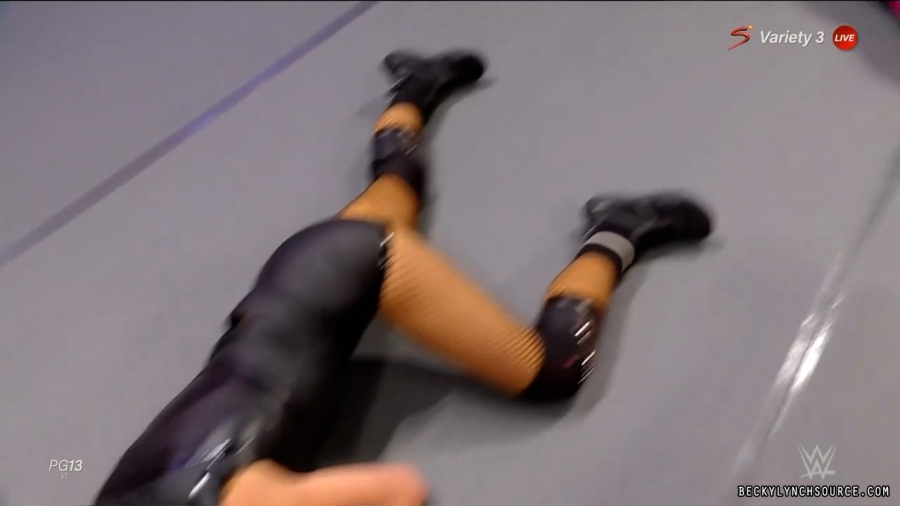 beckyraw20211101_00_16_00_00_Still1353.jpg