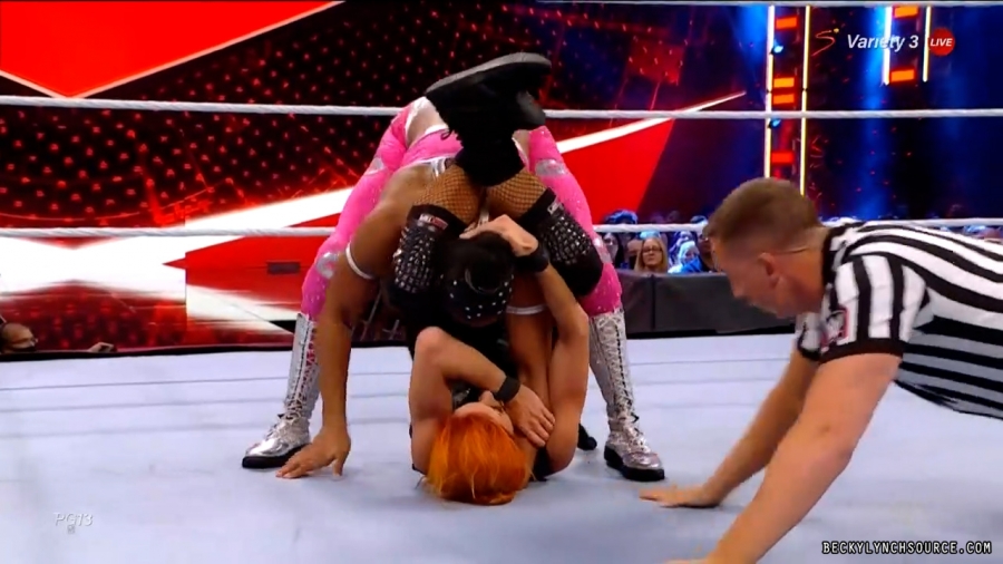 beckyraw20211101_00_16_23_15_Still1396.jpg