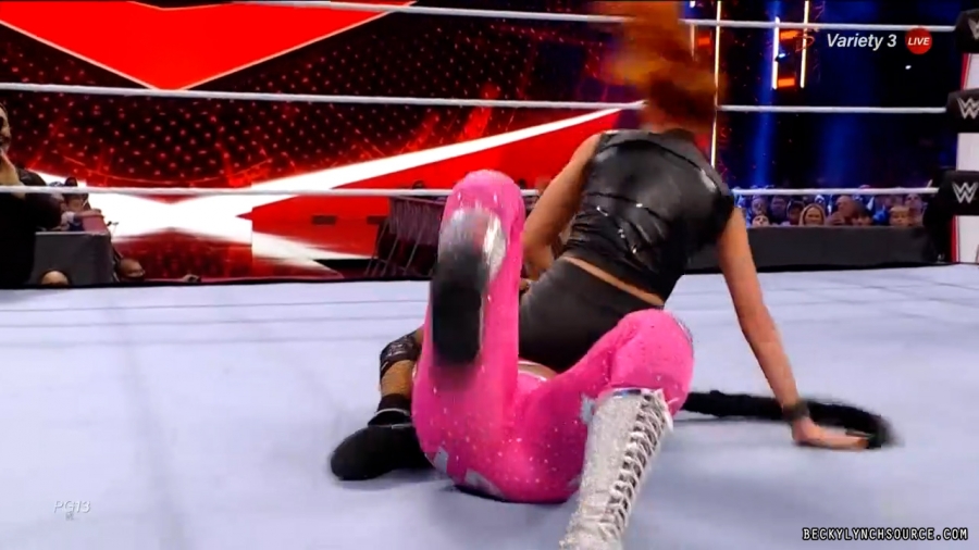 beckyraw20211101_00_16_32_00_Still1413.jpg