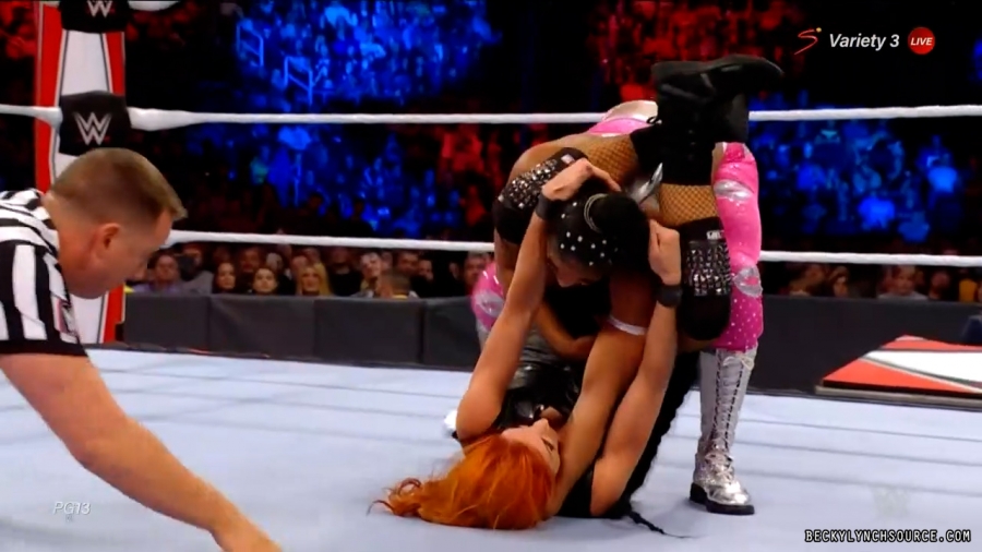 beckyraw20211101_00_16_42_00_Still1433.jpg