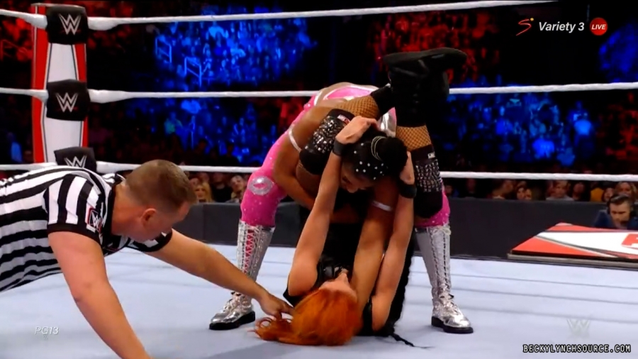 beckyraw20211101_00_16_42_15_Still1434.jpg