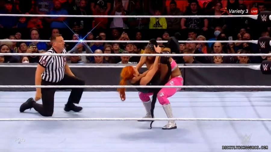 beckyraw20211101_00_16_44_00_Still1437.jpg