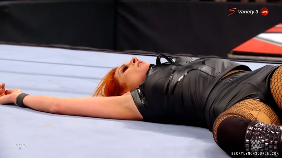 beckyraw20211101_00_17_02_15_Still1468.jpg