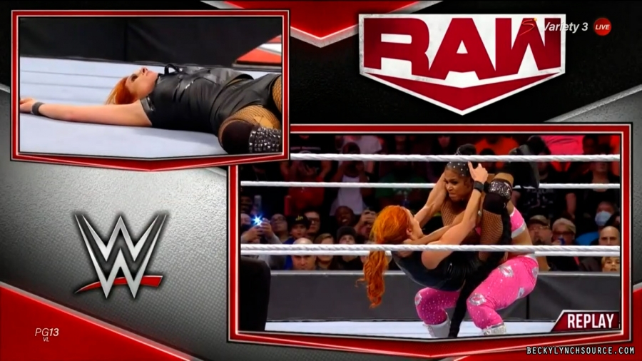 beckyraw20211101_00_17_04_15_Still1472.jpg