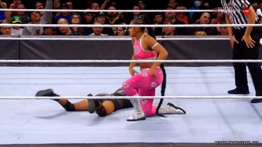beckyraw20211101_00_17_21_00_Still1505.jpg