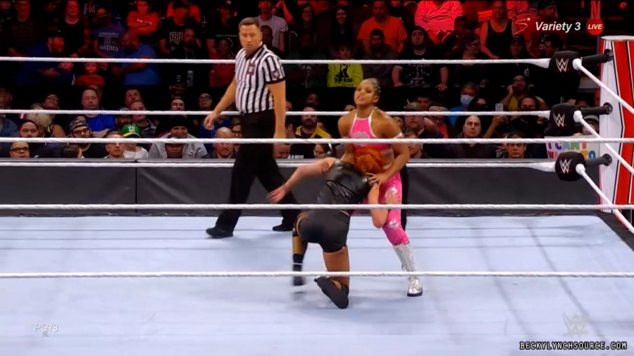 beckyraw20211101_00_17_27_00_Still1513.jpg
