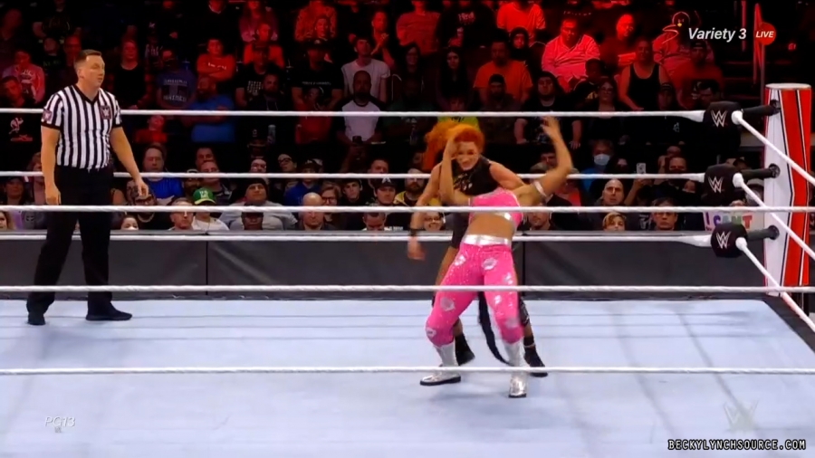beckyraw20211101_00_17_30_15_Still1520.jpg