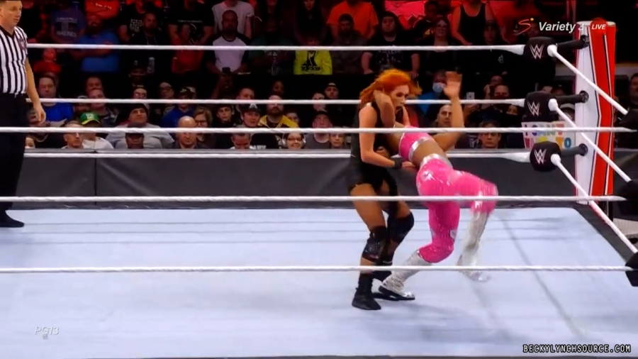 beckyraw20211101_00_17_32_00_Still1523.jpg