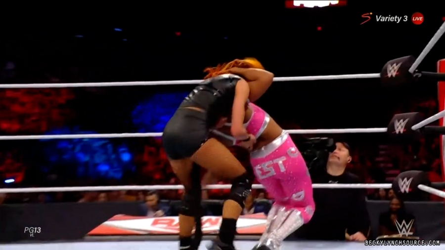 beckyraw20211101_00_17_32_15_Still1524.jpg
