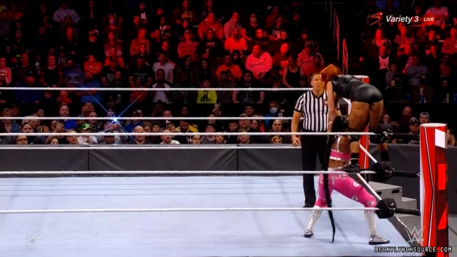 beckyraw20211101_00_17_53_15_Still1566.jpg