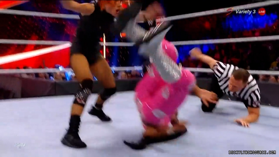 beckyraw20211101_00_18_17_15_Still1604.jpg