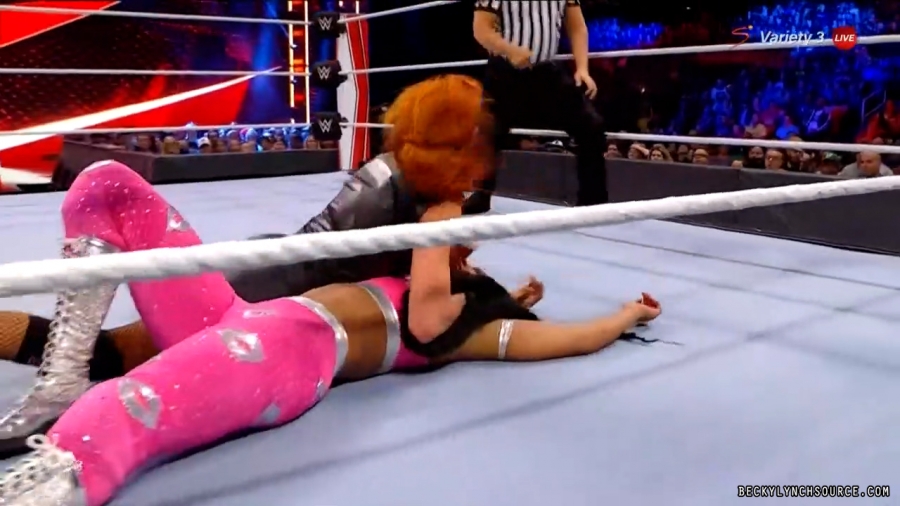 beckyraw20211101_00_18_23_15_Still1616.jpg