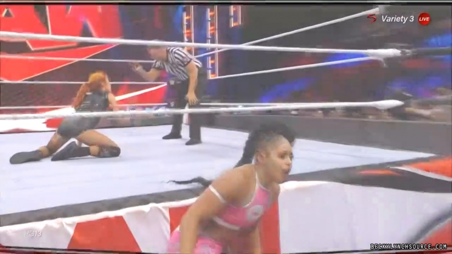 beckyraw20211101_00_18_36_00_Still1641.jpg