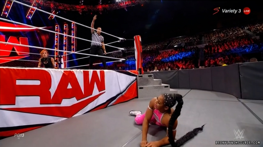 beckyraw20211101_00_18_50_15_Still1670.jpg