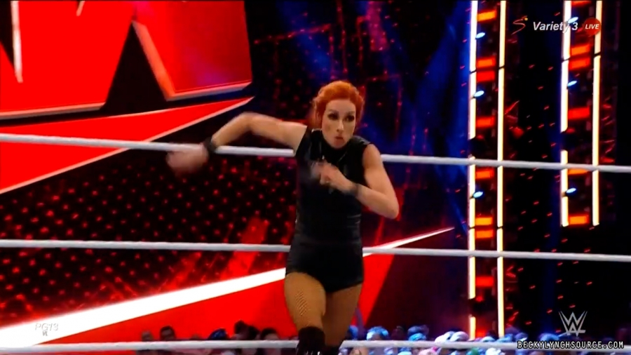 beckyraw20211101_00_19_01_15_Still1692.jpg