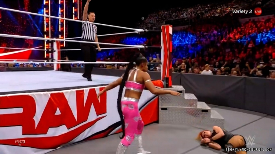beckyraw20211101_00_19_11_00_Still1711.jpg
