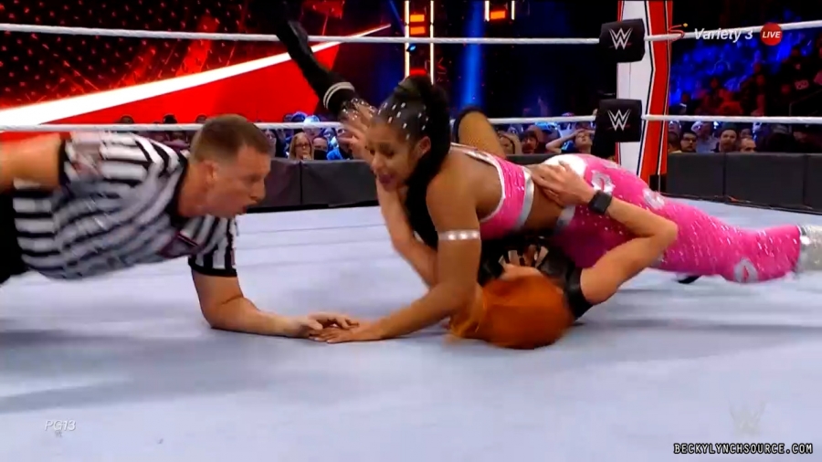 beckyraw20211101_00_19_25_15_Still1739.jpg