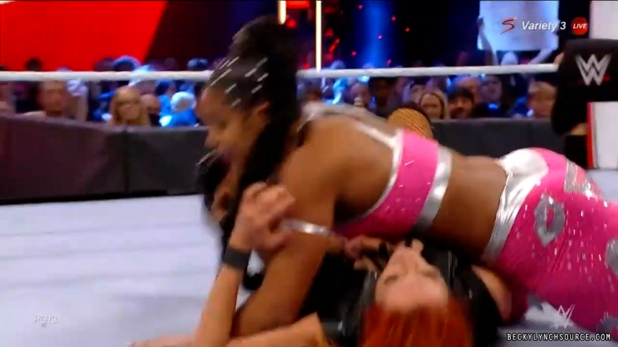 beckyraw20211101_00_19_28_15_Still1745.jpg