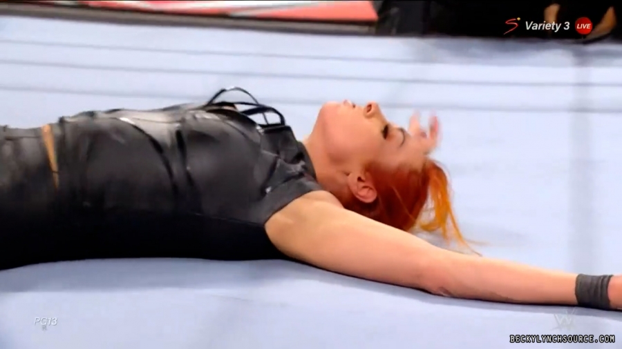 beckyraw20211101_00_20_00_15_Still1798.jpg