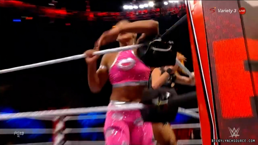 beckyraw20211101_00_20_22_15_Still1817.jpg