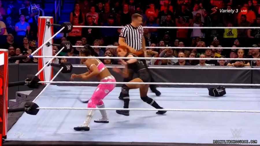 beckyraw20211101_00_20_37_15_Still1847.jpg