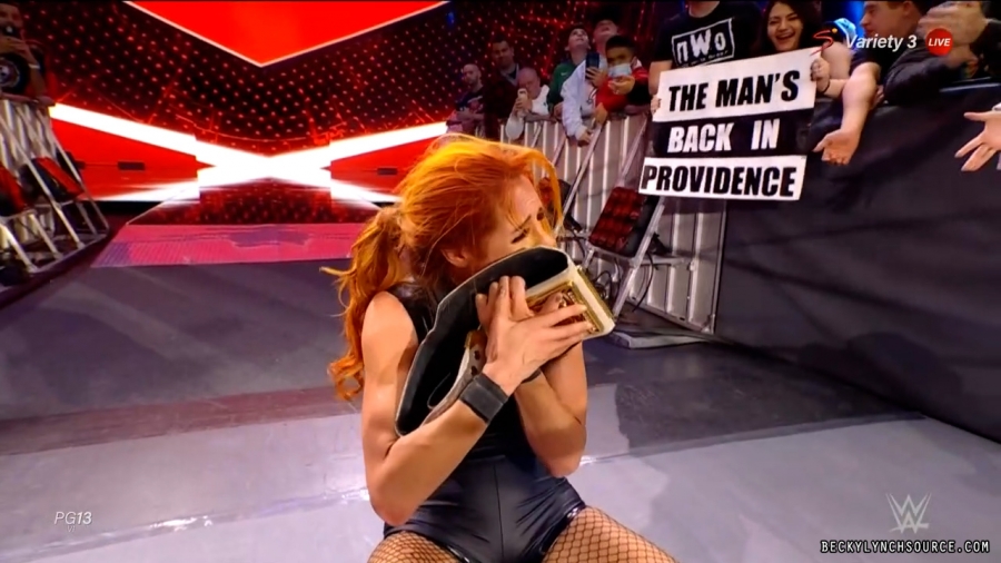beckyraw20211101_00_21_21_15_Still1899.jpg