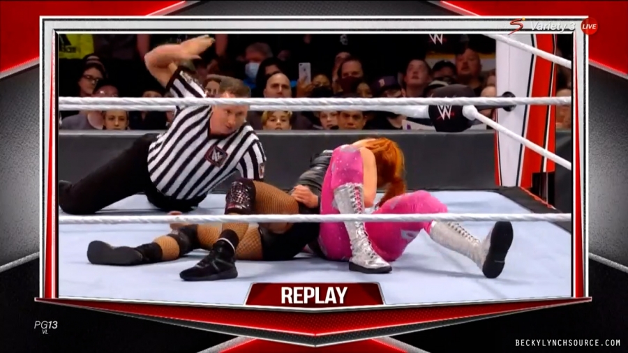 beckyraw20211101_00_21_41_15_Still1930.jpg