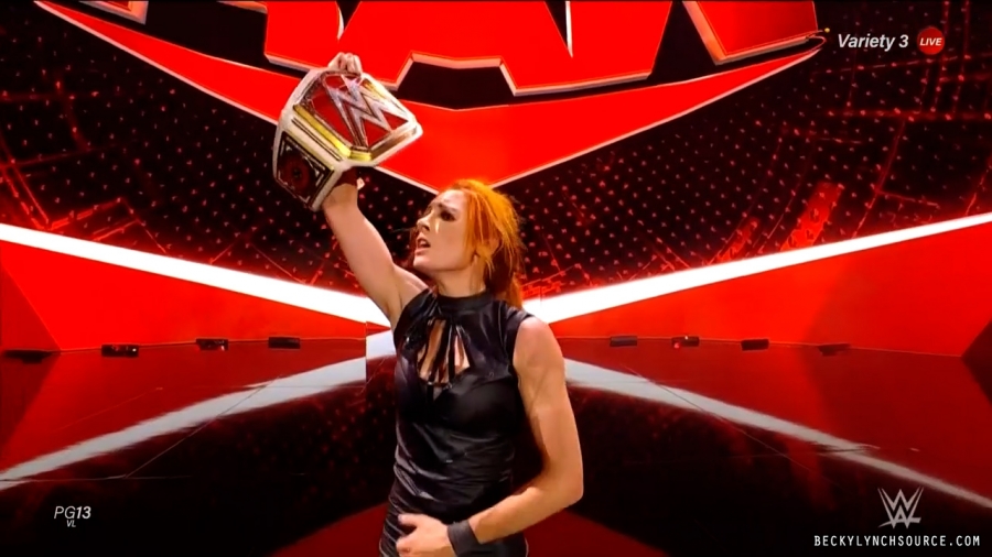 beckyraw20211101_00_22_15_15_Still1979.jpg