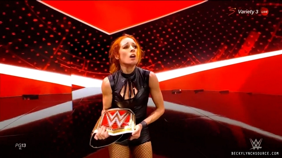 beckyraw20211101_00_22_25_15_Still1987.jpg