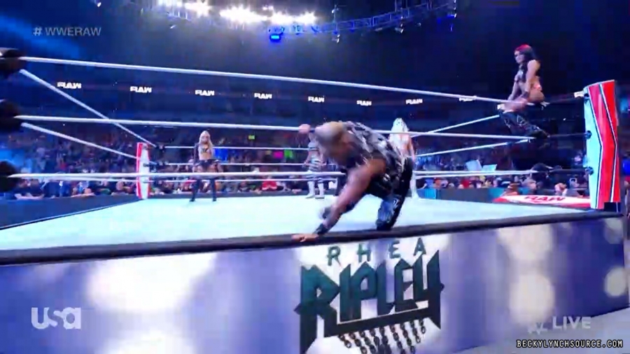 beckyraw20211108_00_08_39_00_Still239.jpg