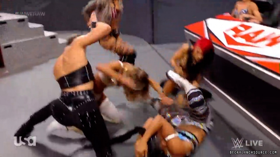 beckyraw20211108_00_09_40_15_Still284.jpg