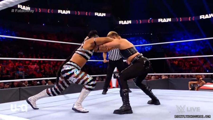 beckyraw20211108_00_11_57_15_Still360.jpg