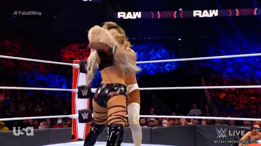 beckyraw20211108_00_15_38_00_Still421.jpg