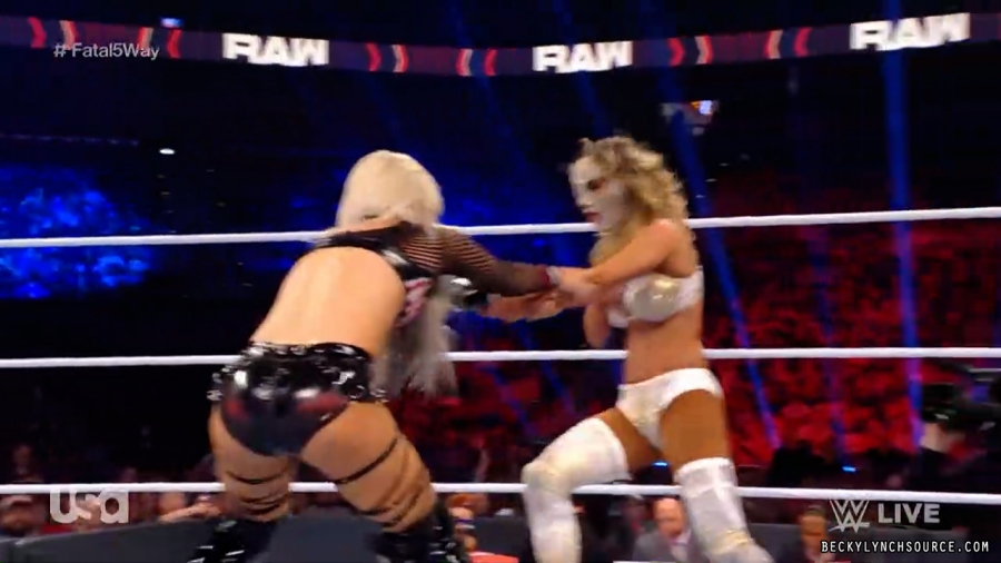 beckyraw20211108_00_15_41_15_Still423.jpg