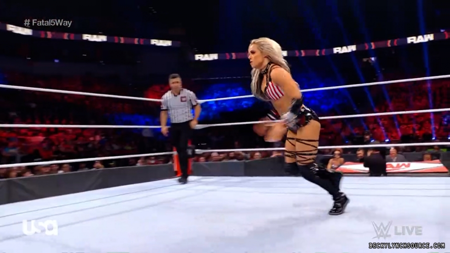 beckyraw20211108_00_15_47_15_Still426.jpg