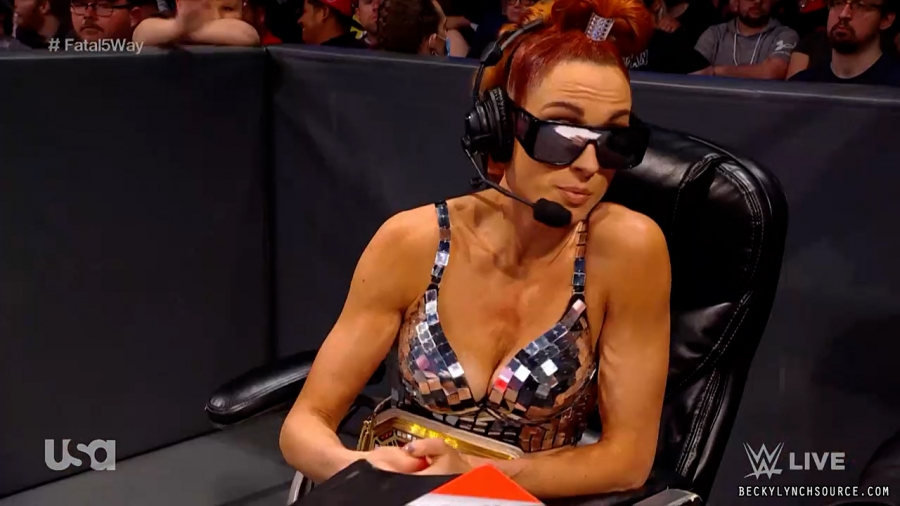 beckyraw20211108_00_20_31_15_Still508.jpg