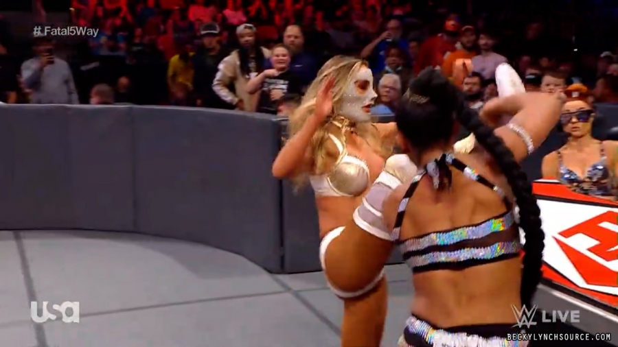 beckyraw20211108_00_20_55_00_Still524.jpg