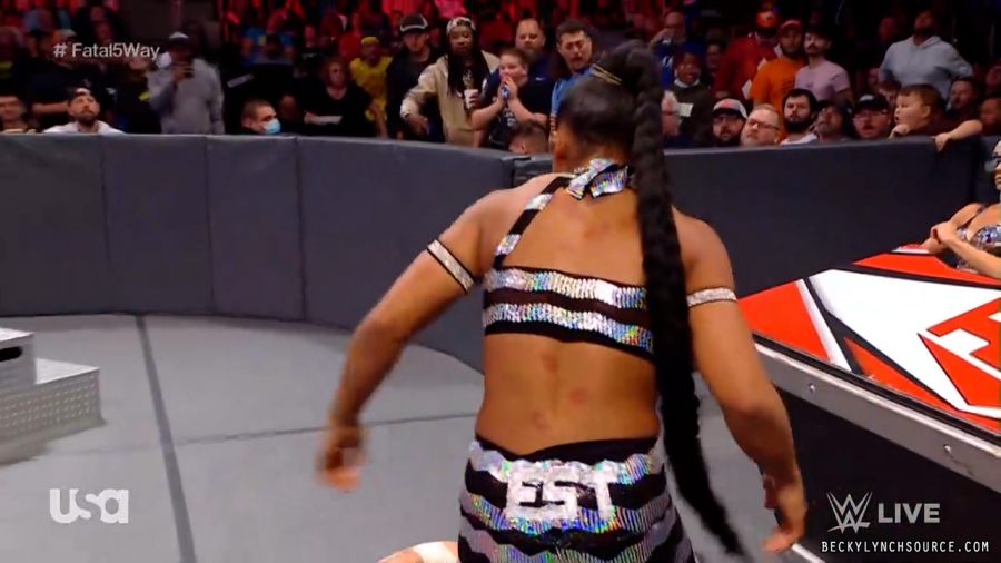 beckyraw20211108_00_20_57_00_Still528.jpg