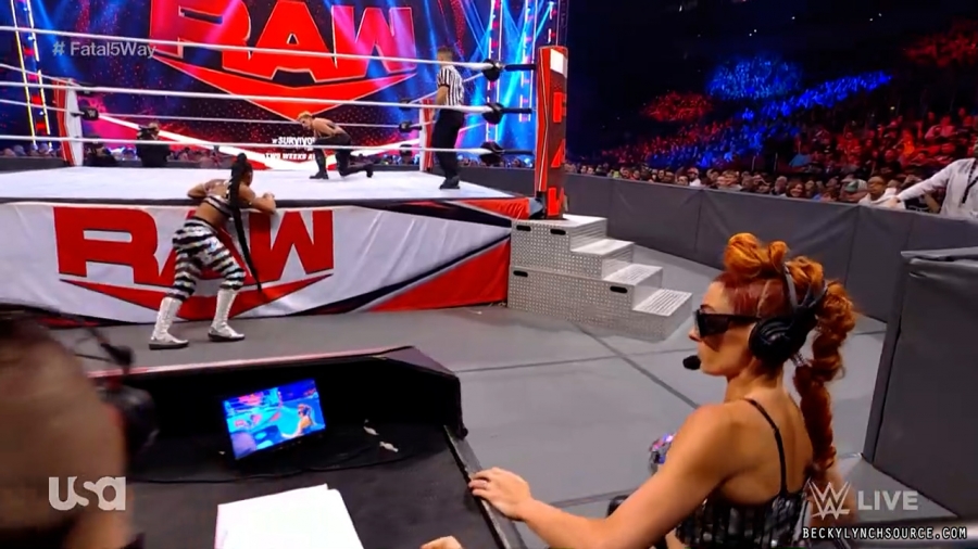 beckyraw20211108_00_21_01_15_Still534.jpg