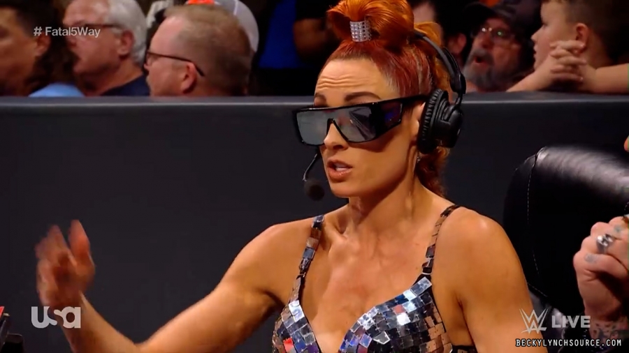 beckyraw20211108_00_21_13_15_Still542.jpg