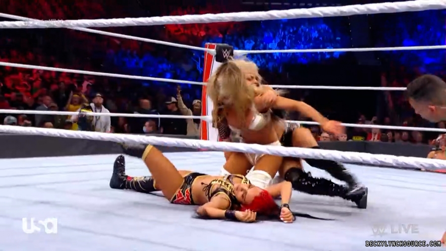 beckyraw20211108_00_23_39_15_Still592.jpg