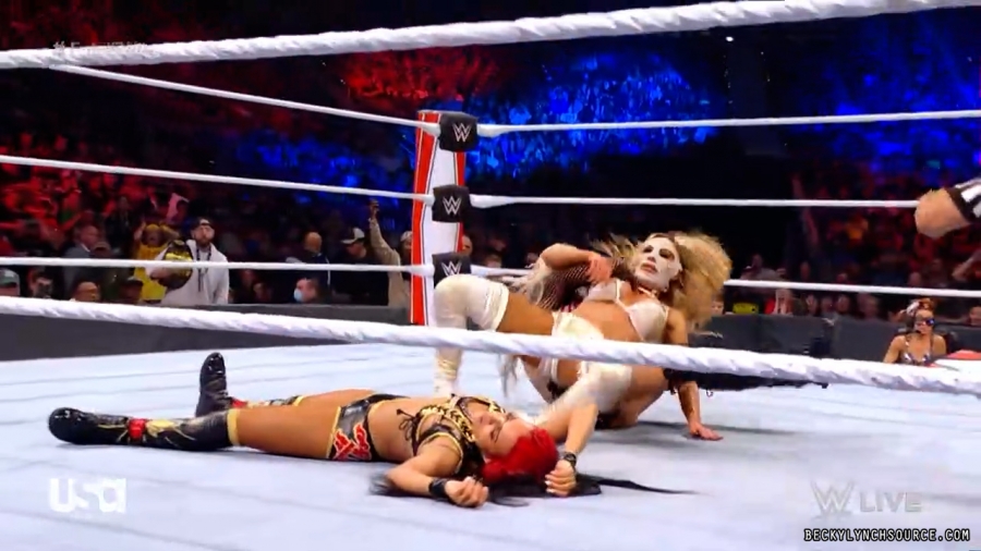 beckyraw20211108_00_23_40_00_Still593.jpg