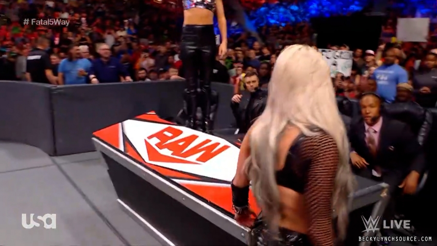 beckyraw20211108_00_24_45_15_Still620.jpg