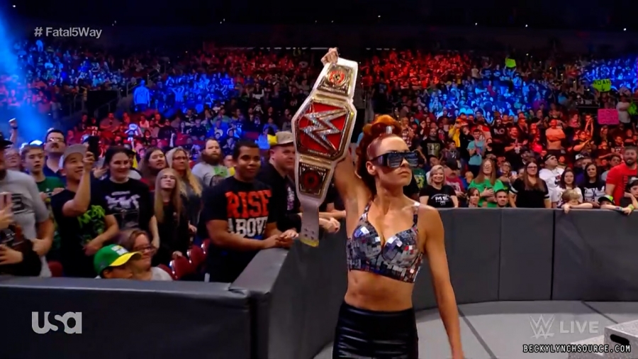 beckyraw20211108_00_25_15_00_Still668.jpg